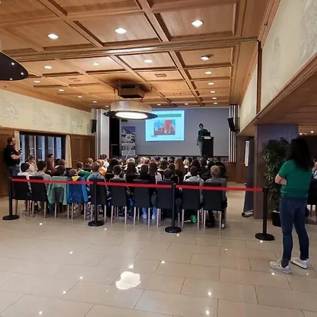 بوست فندق سارغانز