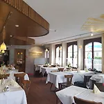 Post Hotel 3*