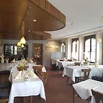Post Hotel